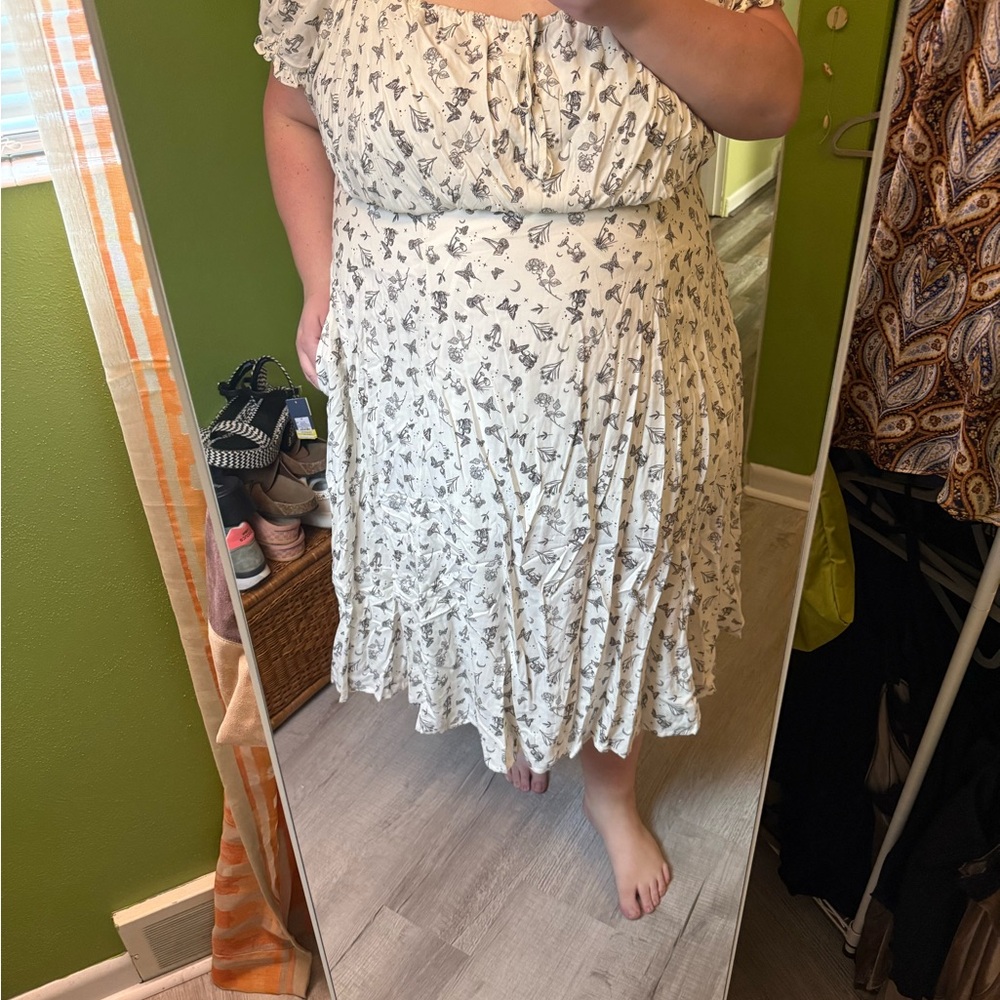 Hot Topic White and Black Butterfly Midi Dress